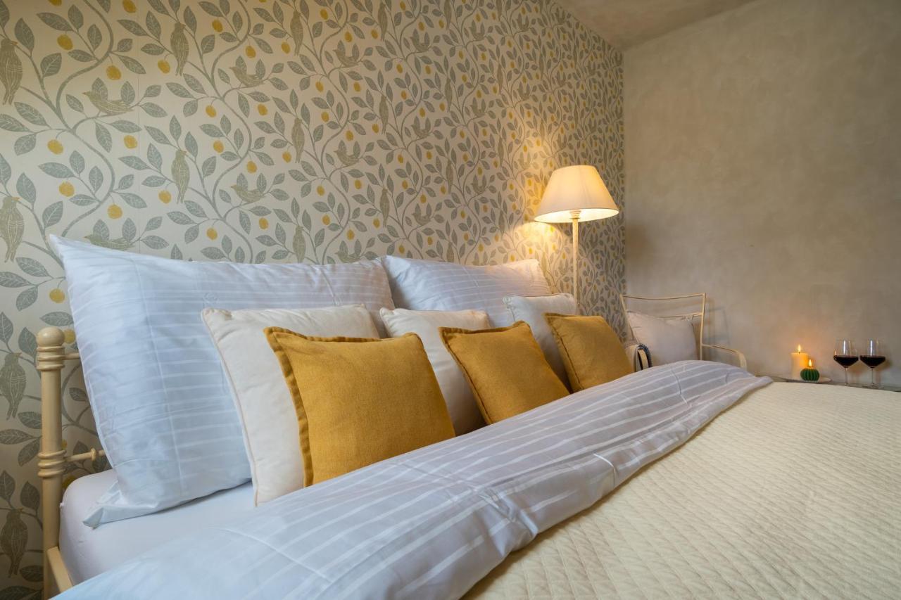 Boutique Hotel Soukenikuv Dum Кутна Гора Екстер'єр фото
