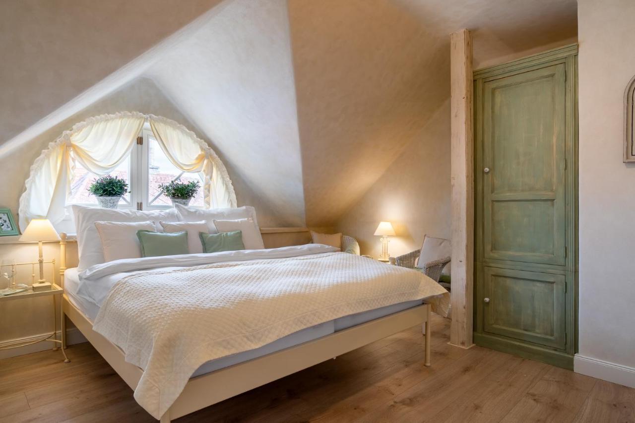 Boutique Hotel Soukenikuv Dum Кутна Гора Екстер'єр фото