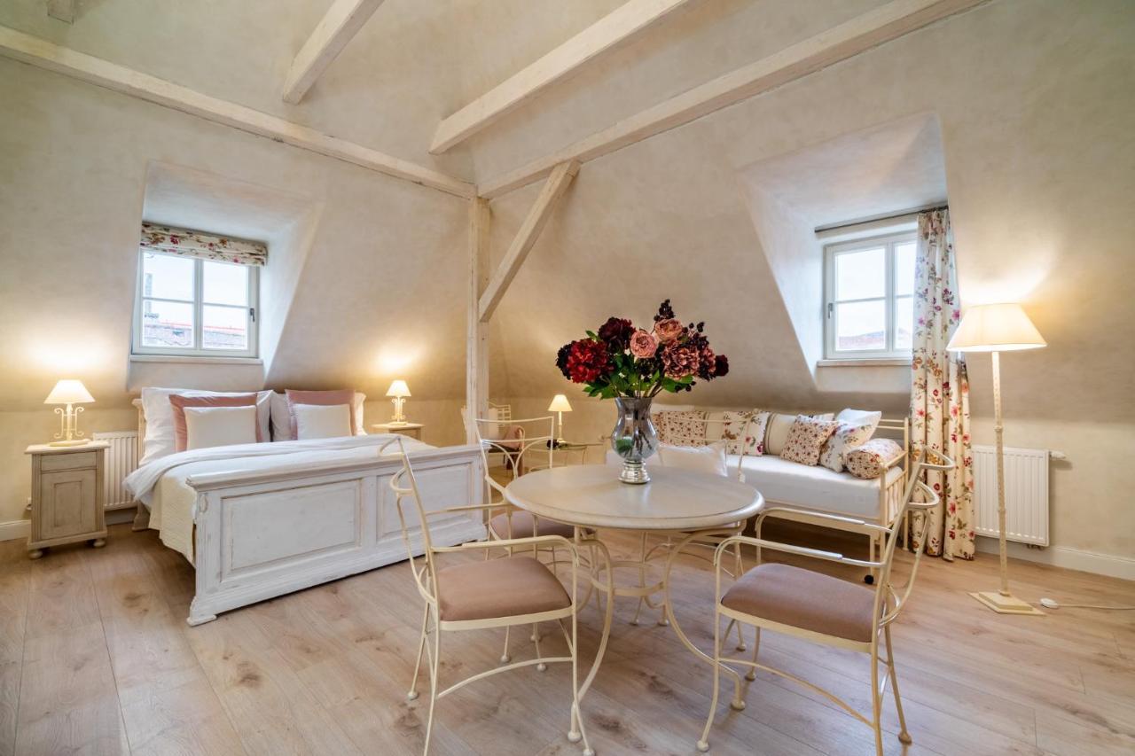 Boutique Hotel Soukenikuv Dum Кутна Гора Екстер'єр фото