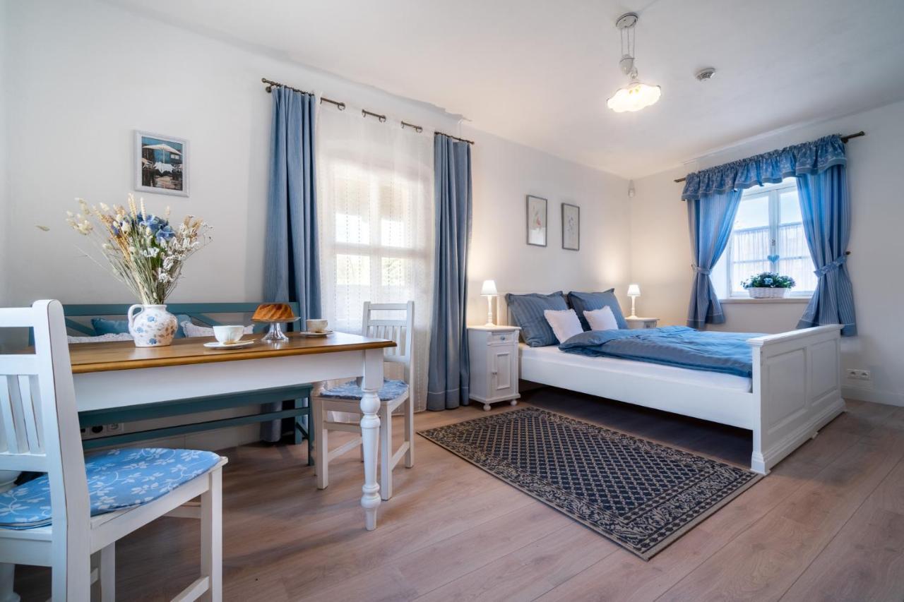 Boutique Hotel Soukenikuv Dum Кутна Гора Екстер'єр фото