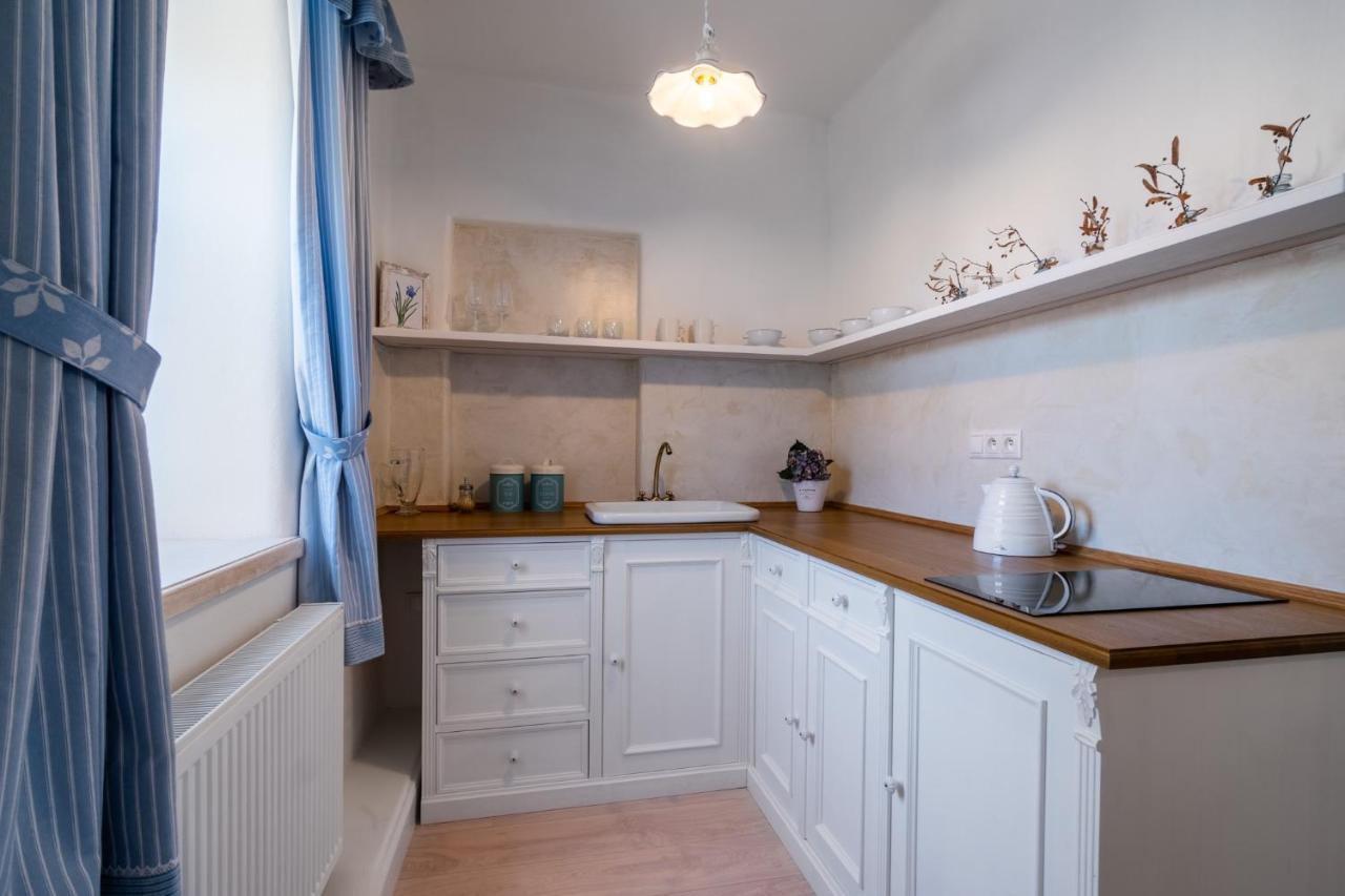Boutique Hotel Soukenikuv Dum Кутна Гора Екстер'єр фото